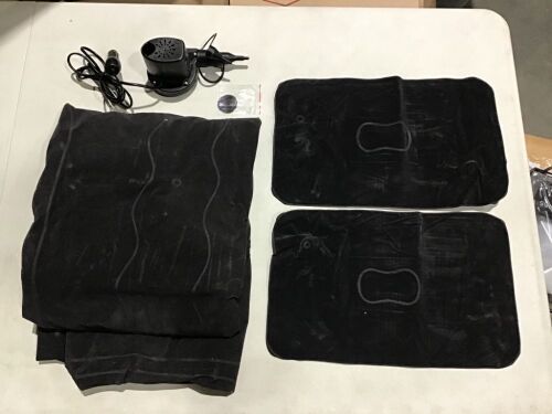 Full Size Air Mattress with Pillows & Car Pump  - Lot 1047