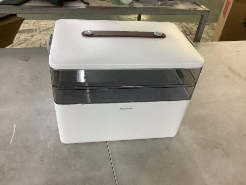 3-Tier Medicine Storage Box with Handle  - Lot 646