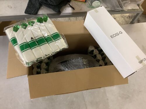 350pc Plastic Dinnerware Set, Service for 50 People - Lot 448