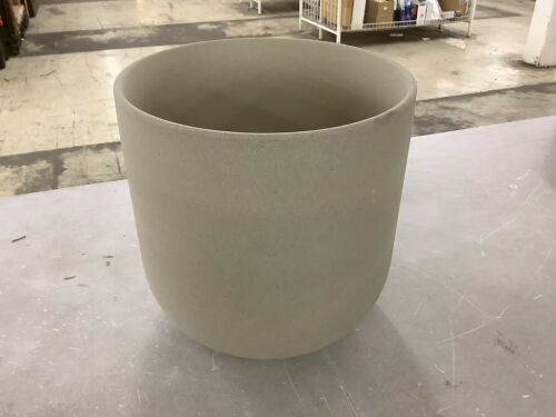 Le Tauci 12" Planter Pot  - Lot 588
