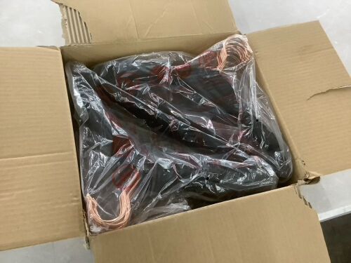 14" Velvet Hangers, 50 pc - Lot 270