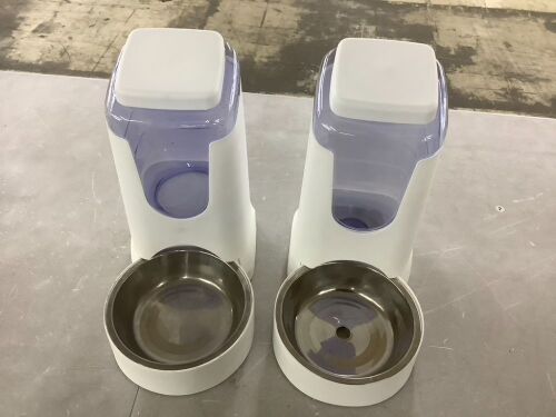 Automatic Pet Feeder and Water Dispenser - Lot 461