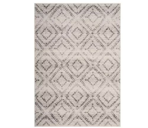 SAFAVIEH Adirondack Light Gray/Gray 4 ft. x 6 ft. Area Rug - Lot 508JF