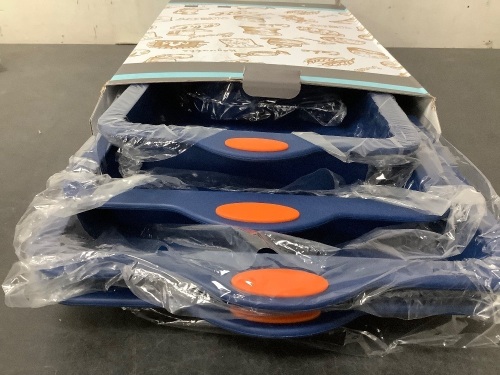 Set of 4 Silicone Baking Sheets - Lot 1107