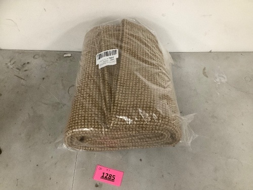 Large Area Rug - Lot 1285