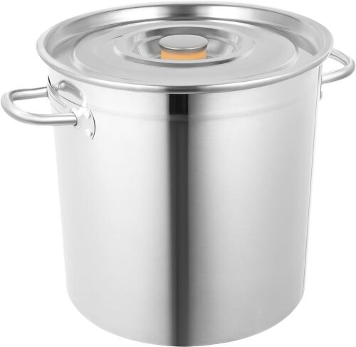 30 Quart Stainless Steel Stockpot with Lid and Riveted Handles  - Lot 652