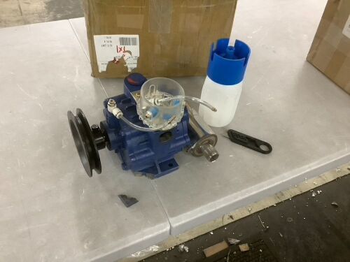 Electric Vacuum Pump Milking Machine - Broken Corner  - Lot 805