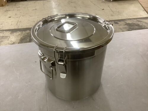 Stainless Steel Storage Bucket with Airtight Lid and Handles 21L - Lot 800