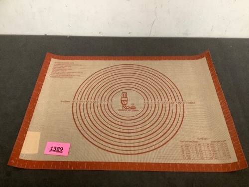 Non-Slip Silicone Pastry Mat with Measurements - Lot 1389