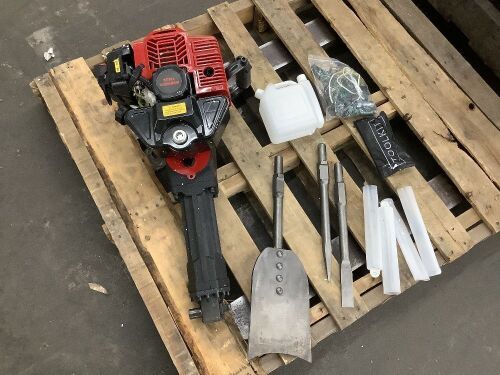 2-Stroke 52CC Gas Powered Handheld Trench Digger - Has Compression - Lot 39