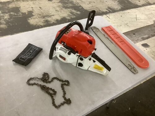 2-Stroke 52cc Gas Powered Chainsaw 20"  - Lot 360