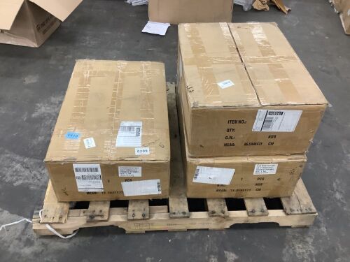 Lot of (3) Pairs of Struts Appear to be for Honda Odyssey & Subaru Forester - Lot 568