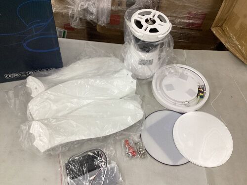 ocioc Quite ceiling fan with LED light DC motot 32in large air volcume remote control white  - Lot 126
