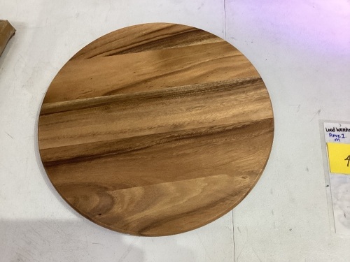 Lipper International Acacia Wood 18 inch Lazy susan Kitchen Turntable - Lot 485