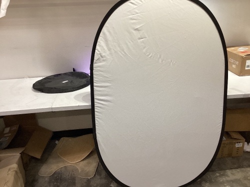 Photography Light diffuser Screen. 60"x80" - Lot 489