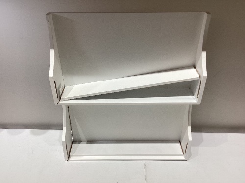 Pillow fort 2 tier book shelf - Lot 531