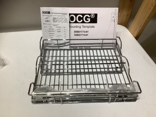 UnderSinkPull out shelf - Lot 210