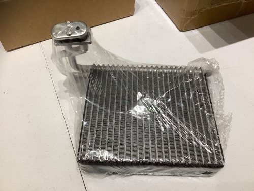 A-Premium a/c evaporator  - Lot 221