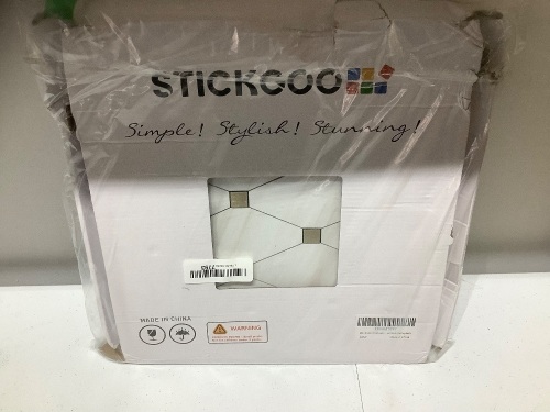 Stickgoo Peel and stick wall tiles - Lot 262