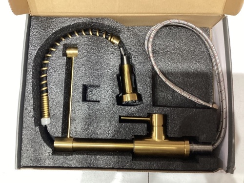 Voton Kitchen Faucet, Gold finish - Lot 97