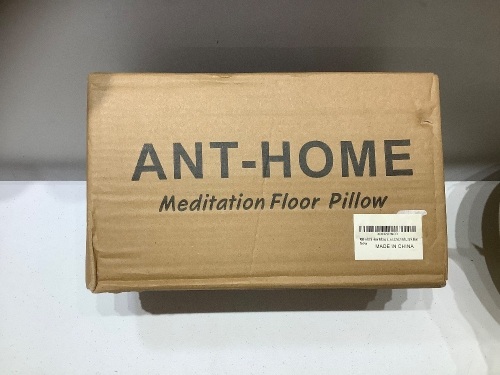 Ant-Home Mediation floor pillow - Lot 324