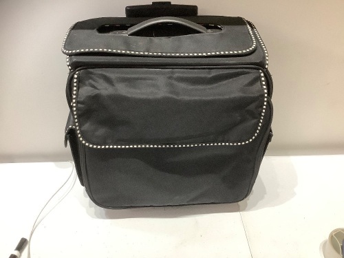 Crafting Tote on wheels - Lot 332