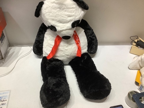 large teddy bear - Lot 393