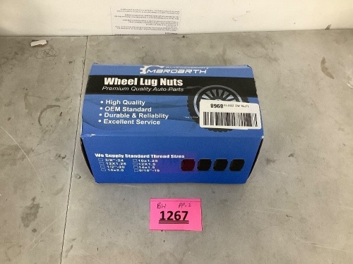 Set of Wheel Lug Nuts - Lot 1267