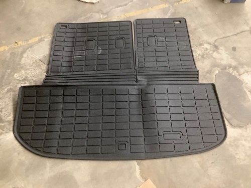 Car Mats For Unknown Vehicle - Lot 1866