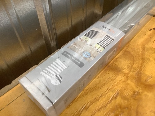 46x72in Cordless Zebra Blinds Light Gray - Lot 2167