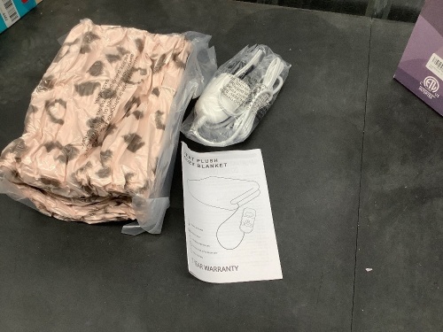 Heated Blanket - Lot 2137