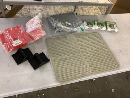 Lot of Small Kitchen Items  - Lot 435
