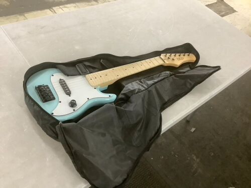 Kids Electric Guitar Beginner Starter Kit w/ 5W Amplifier - 30 in - Lot 526