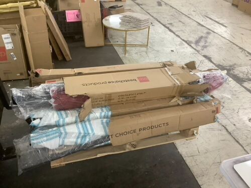 Pallet of Patio Umbrellas - Uninspected - Lot 752