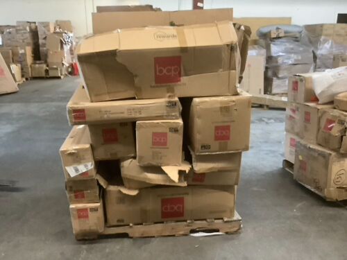 Pallet of Return Christmas Items - Uninspected - Lot 753
