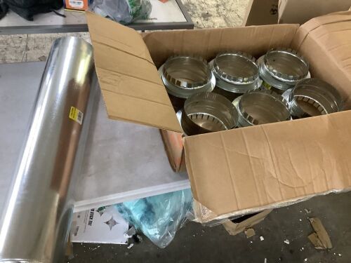 Lot of (6) Master Flow 8 in. Starting Collar Take Off & (1) Master Flow 6 in. x 3 ft. Round Metal Duct Pipe - Lot 706JF
