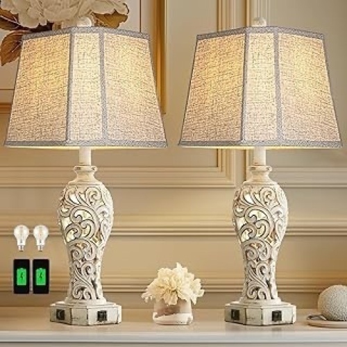 Set of 2 Table Lamps, Vintage with Charging ports - Lot 22
