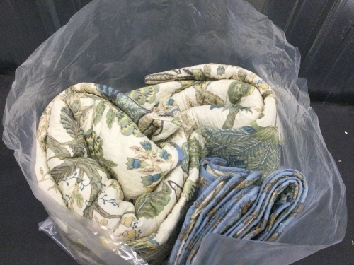 Quilt Bedding Set - Lot 2258
