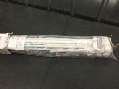 Retractable Saftey Gate - Lot 2272