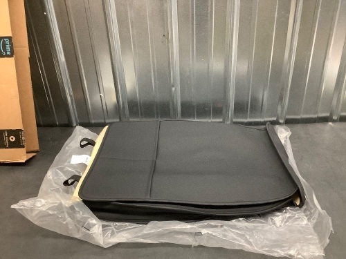 Pickup Pleather Seat Covers - Lot 2412