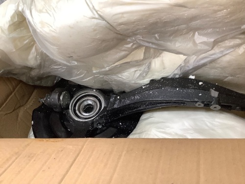 Steering Knuckle Assembley - Lot 8010