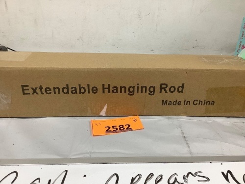 Extendable Hanging Rod - Lot 2582