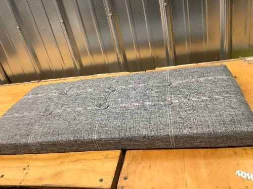 Folding Ottoman Storage Box - Lot 2812