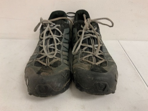 North Face Mens Shoes, 13, Used/E-Commerce Return, Sold as is - Lot 129