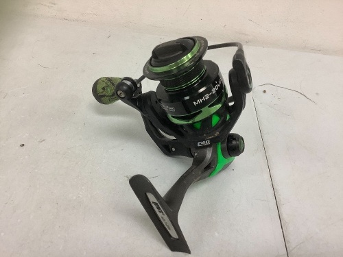 Lew's Spinning Reel, E-Commerce Return, Sold as is - Lot 412