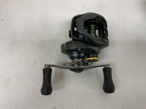 Fishing Reel, E-Comm Return - Lot 414