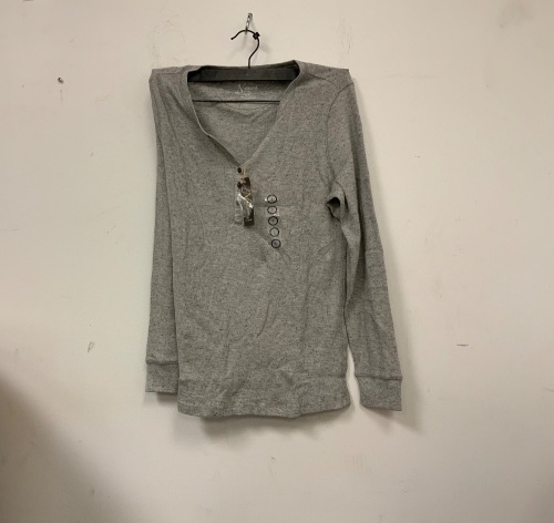 Natural Reflections Womens Long Sleeve Tee, Large, E-Comm Return - Lot 521