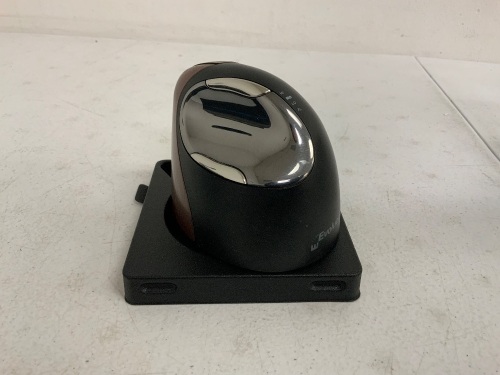 Evoluent Vertical Mouse, E-Comm Return - Lot 522