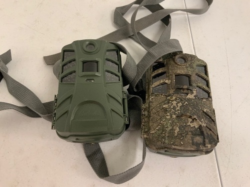 Lot of (2) Trail Cams, E-Comm Return - Lot 527