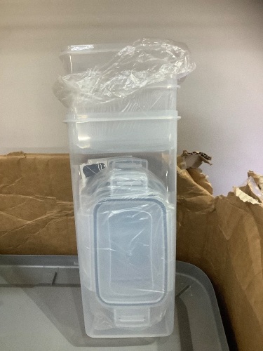 lot of Misc. storage containers - Lot 172